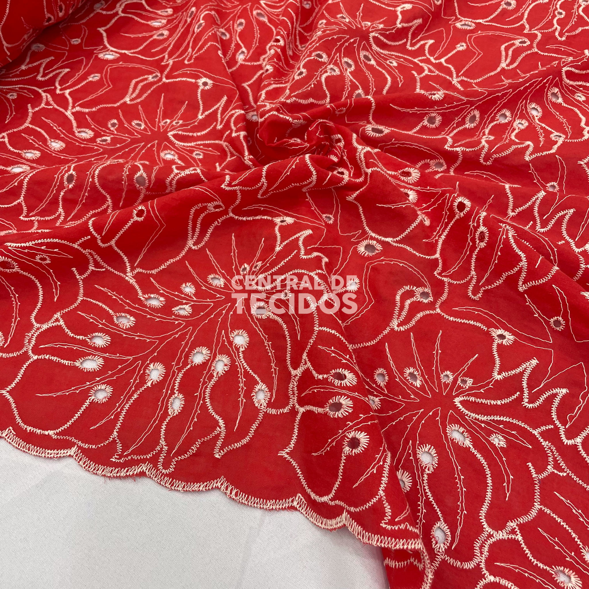 Broderi Laise Bordado Folhas Vermelho