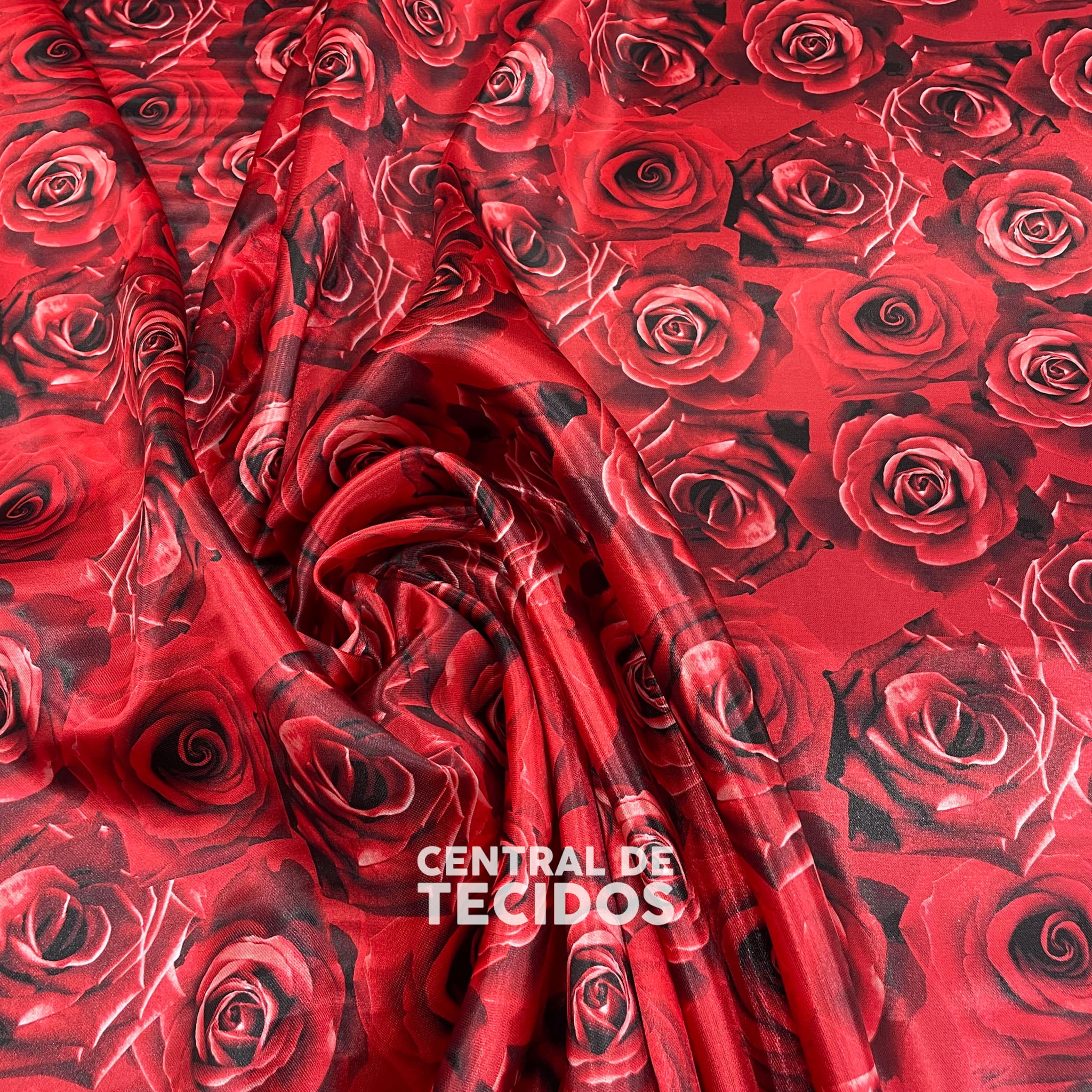 Cetim Estampado Digital Muitas Rosas Vermelhas