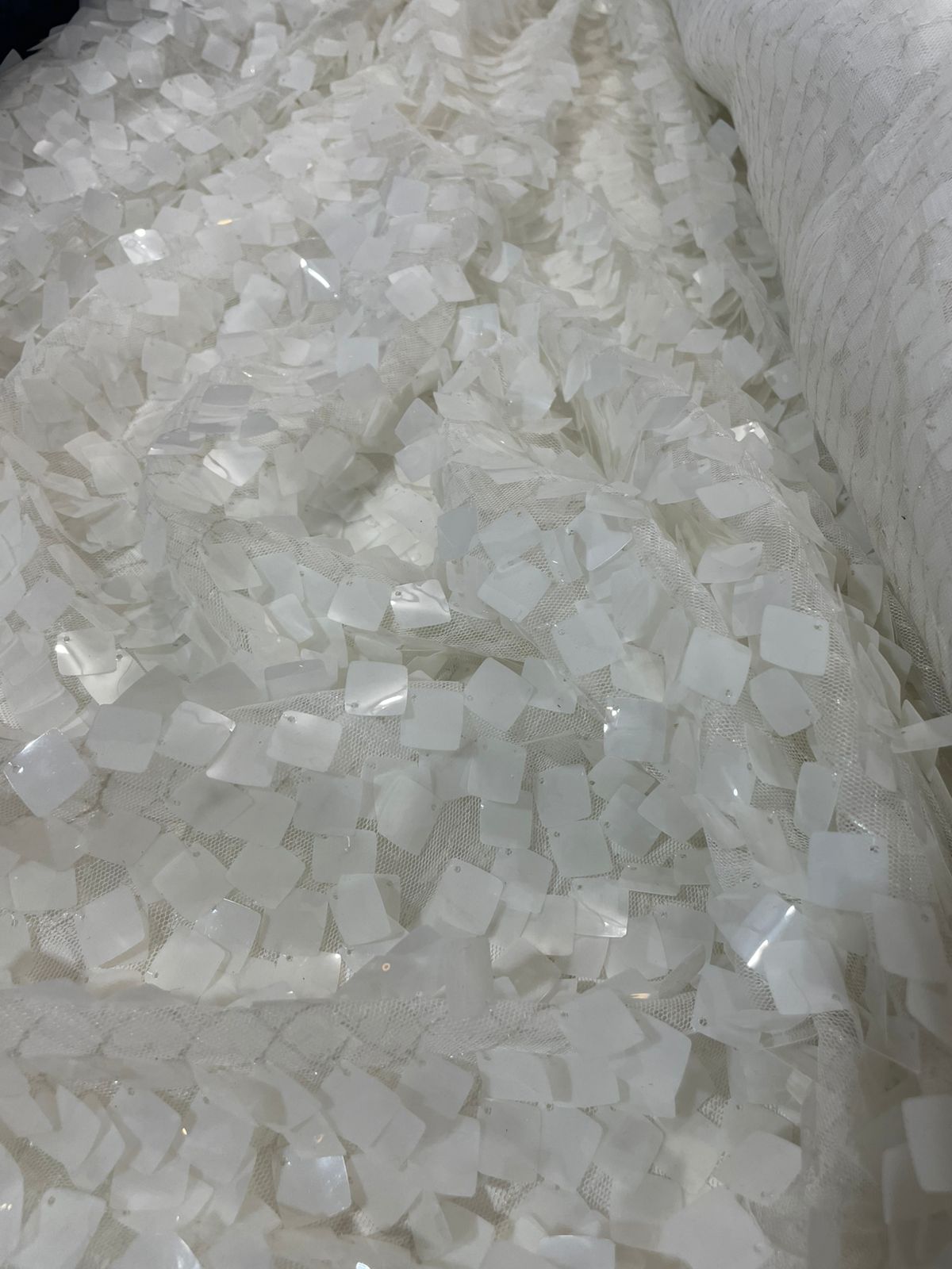 Tule Paête Metalic Lantejoula branco