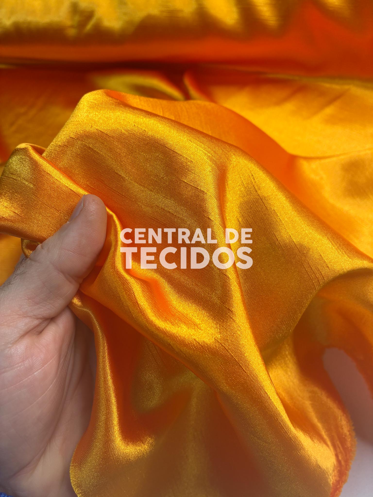 Shantung com elastano Amarelo ouro