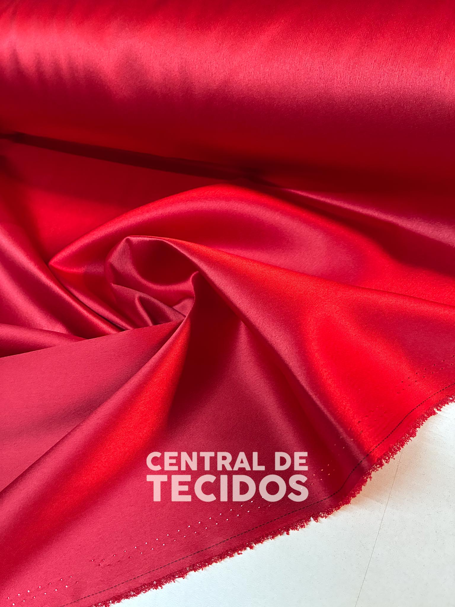 Crepe Amanda Liso Vermelho Intenso