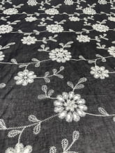 Laise Bordado Ramos Preto 