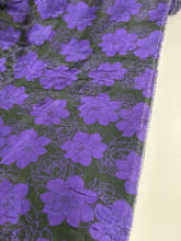 Cetim Estampado Floral Roxo Fundo Preto 02