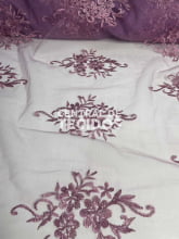 Tule Bordado Juliana Lilás