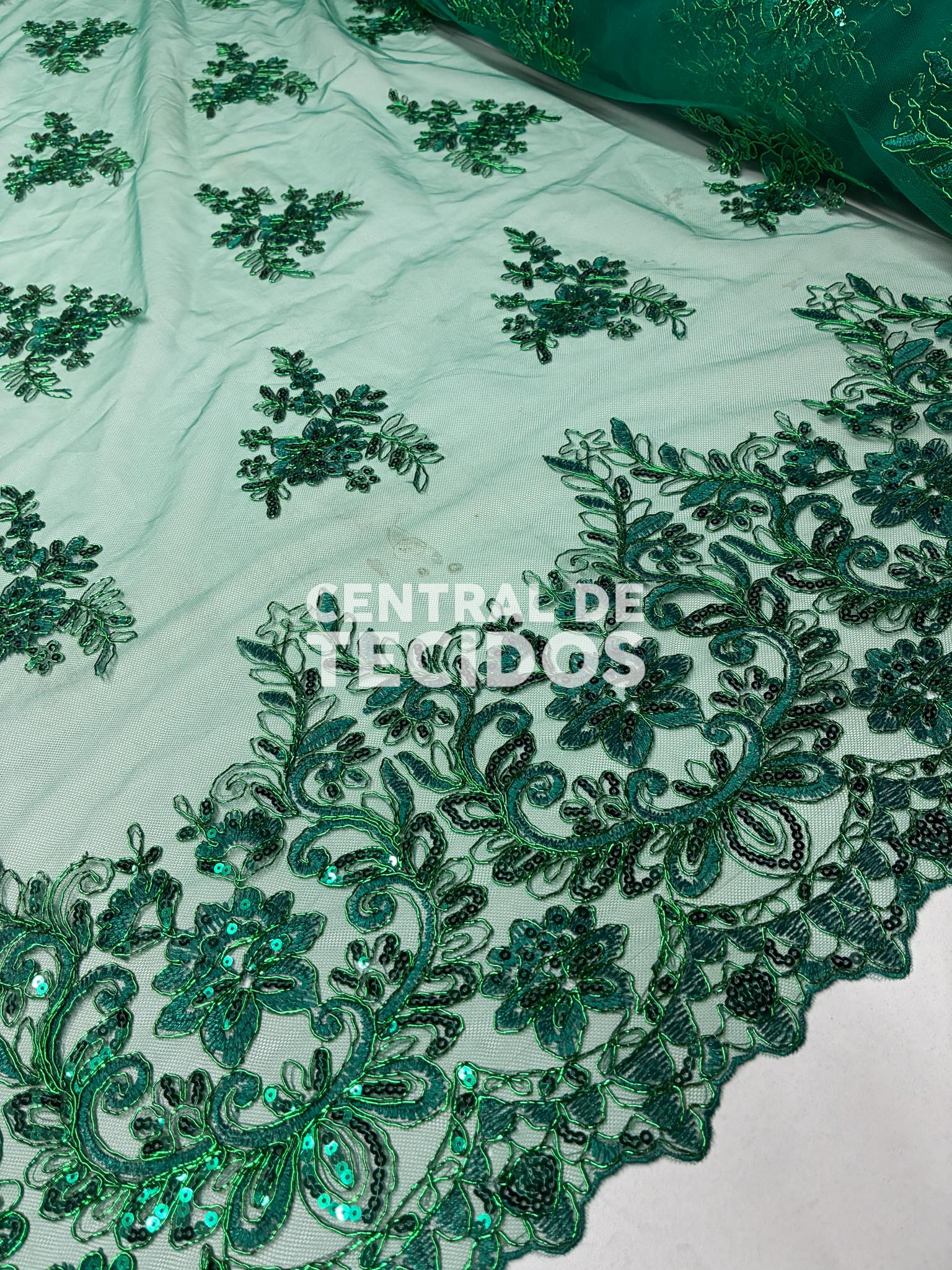 Tule Bordado Metálico Soho Verde 251
