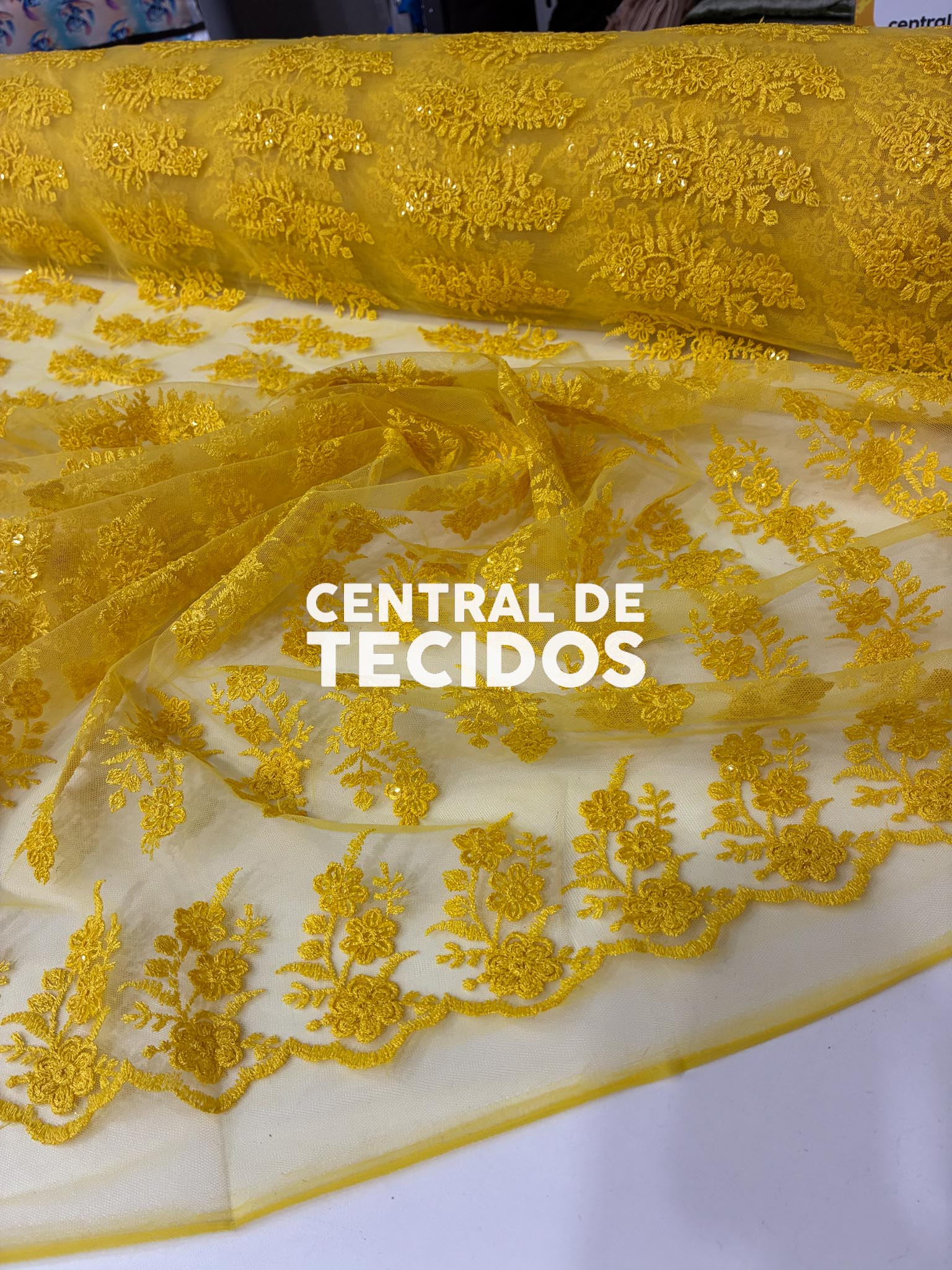 Tule Bordado Paetê GODESS 554 Amarelo